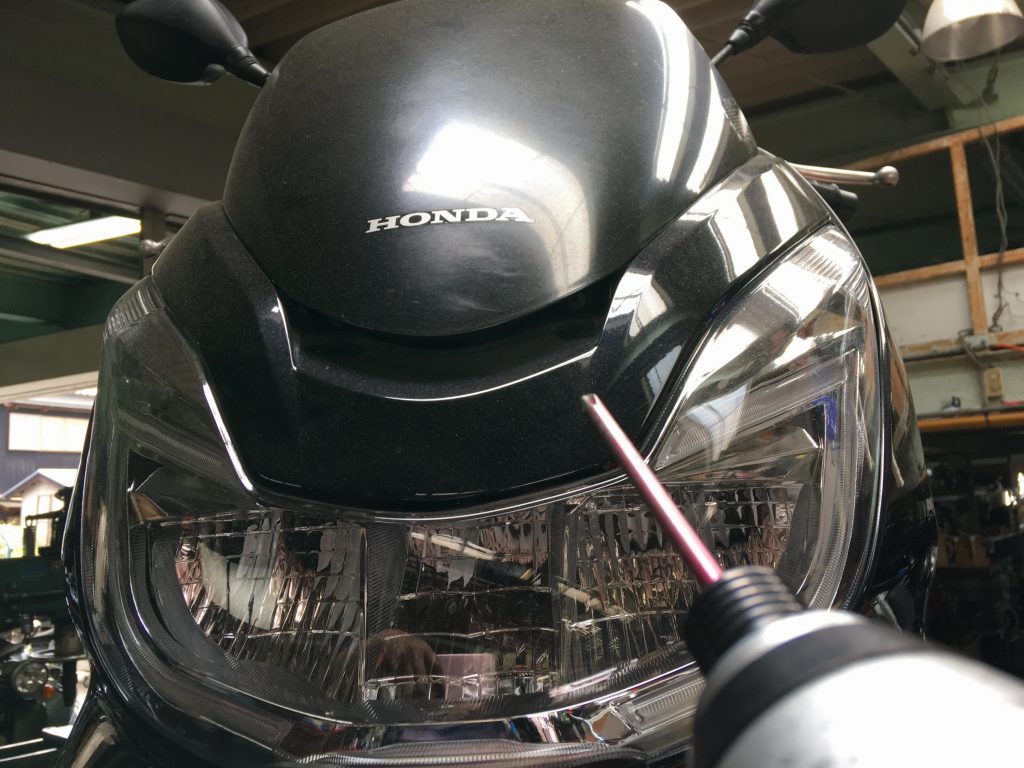 明石市ホンダ Pcx Jf56 ヘッドライトユニット交換リコール無償修理 神戸市 明石市 加古川市 加古郡でバイク買取中のミヤコオート
